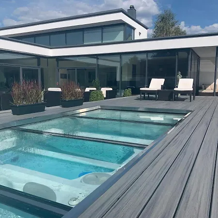 Exclusive Seafront Villa *